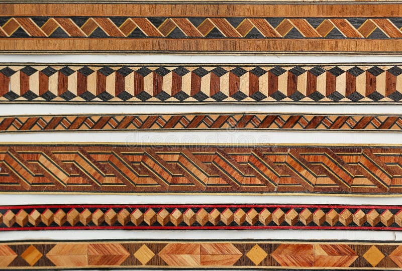 Abstract stammenpatroon op houten achtergrond