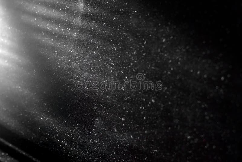 Sọc ánh sáng và bụi bẩn trên nền đen: Hình ảnh liên quan sẽ đưa bạn đến với những sọc ánh sáng đan xen với bụi bẩn trên nền đen. Đây sẽ là một trải nghiệm tuyệt vời dành cho những ai yêu thích sự tinh tế và nghệ thuật trong giới trang trí nội thất.