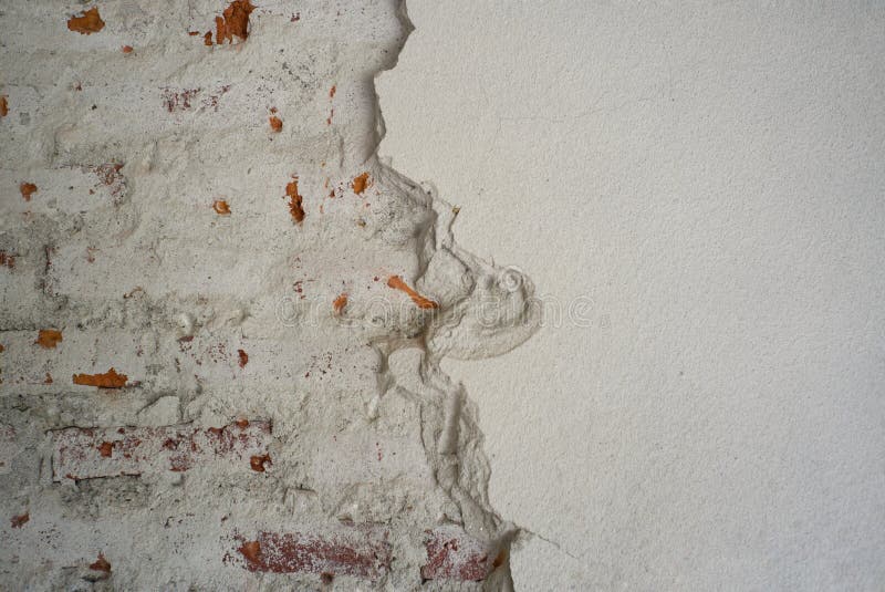 Abstracte textuur en achtergrond van rot gepleisterd cement op de bakstenen muur stock foto's Abstracte textuur en achtergrond van rot gepleisterd cement op de bakstenen muur stock foto's