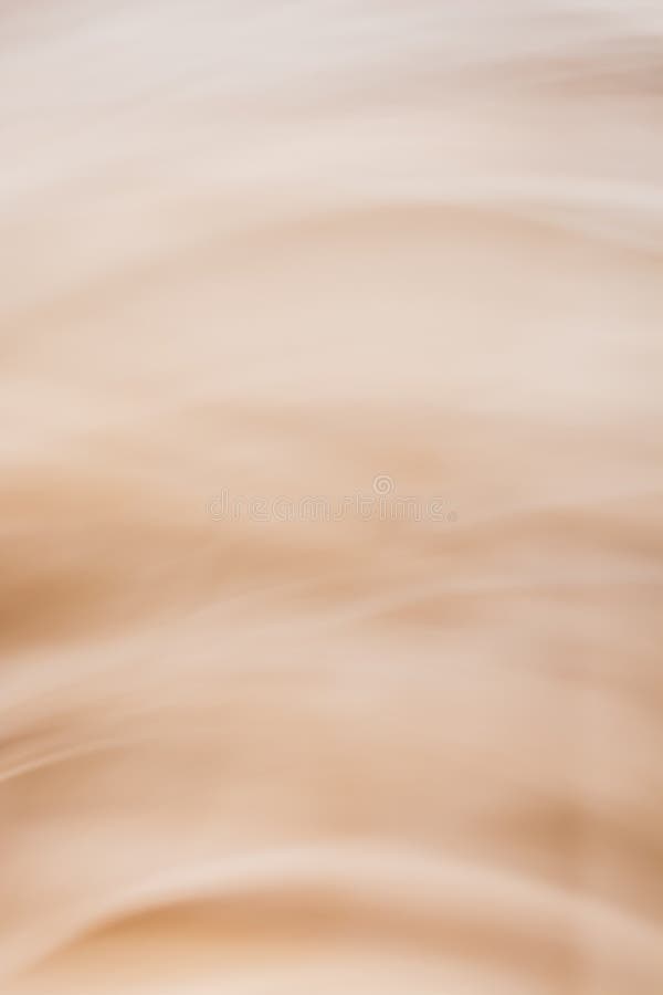 Abstracte verticale beige bruine achtergrond van horizontale golven stock afbeeldingen