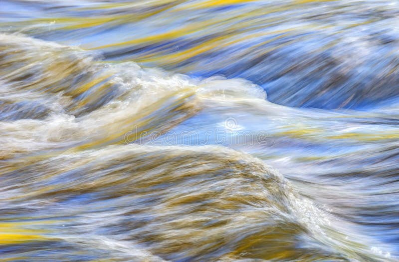 Abstrakte Wassernahaufnahme lizenzfreie stockbilder