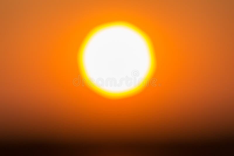 Abstrakter undeutlicher Schuss des Landschaftsfotos des Sonnenuntergangs lizenzfreie stockfotografie Abstrakter undeutlicher Schuss des Landschaftsfotos des Sonnenuntergangs lizenzfreie stockfotografie