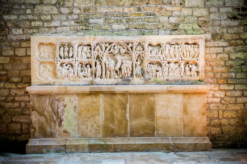 Abtei von Fontenay, Burgunder, Frankreich Innenraum der berühmten Cistercian Abtei von Fontenay, eine UNESCO-Welterbestätte seit