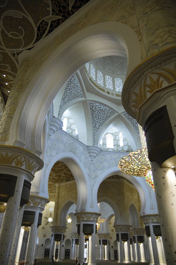 Abu Dhabi - de Moskee van Zayed van de Sjeik royalty-vrije stock afbeelding Abu Dhabi - de Moskee van Zayed van de Sjeik royalty-vrije stock afbeelding