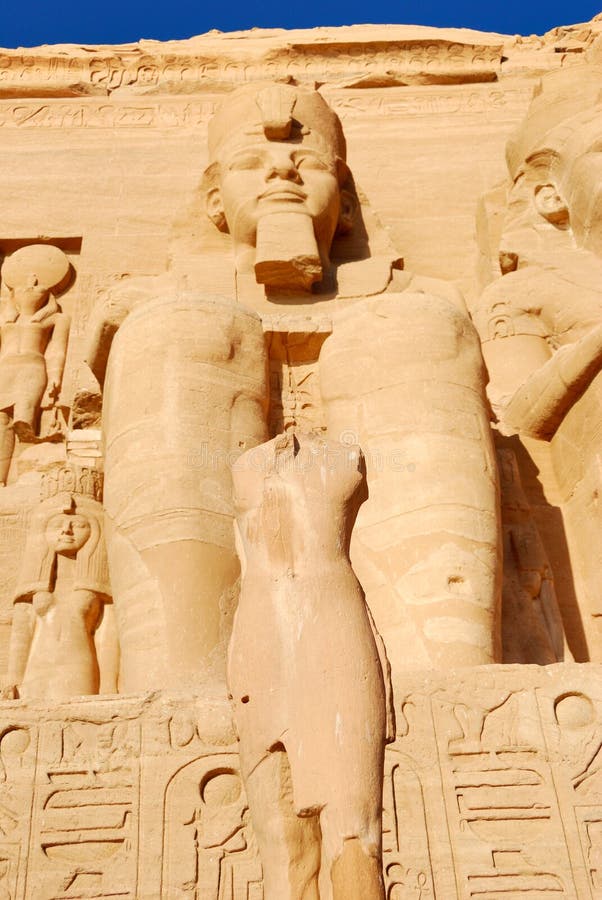 abu simbel ramzes ii fotografia stock abu simbel ramzes ii fotografia stock