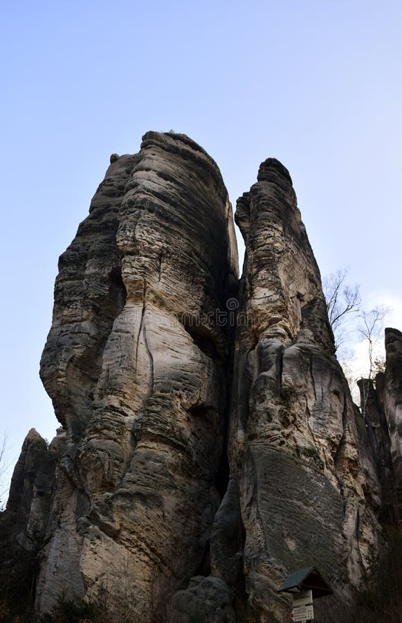 Acantilados en paraíso bohemio - las rocas de la piedra arenisca de Prachov imagen de archivo Acantilados en paraíso bohemio - las rocas de la piedra arenisca de Prachov imagen de archivo