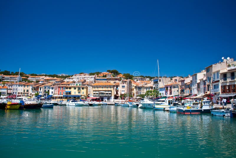Acceso de Cassis, Francia imágenes de archivo libres de regalías Acceso de Cassis, Francia imágenes de archivo libres de regalías