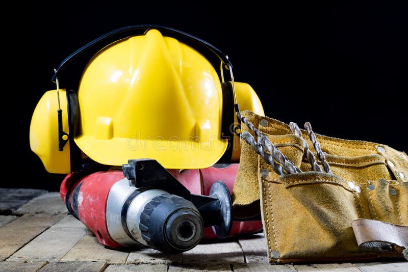 Accesorios De La Seguridad Y Martillo Del Impacto Accesorios Para Un Constructor de archivo - Imagen industrial: 103679478