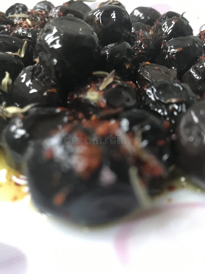 Aceituna negra foto de archivo. Imagen de macro, aceituna - 135014648