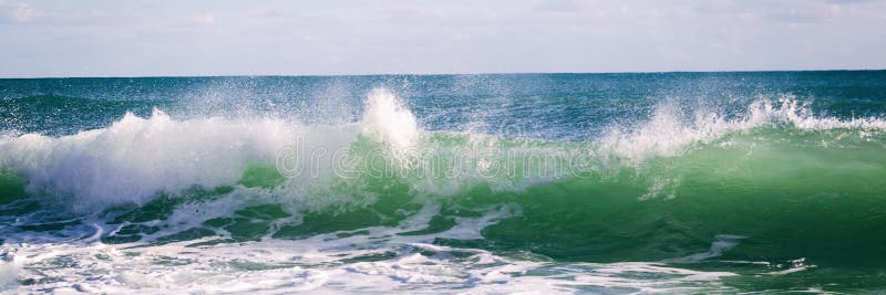 Acene no oceano, bandeira, fim da onda do mar acima da fotografia Phot macro foto de stock Acene no oceano, bandeira, fim da onda do mar acima da fotografia Phot macro foto de stock