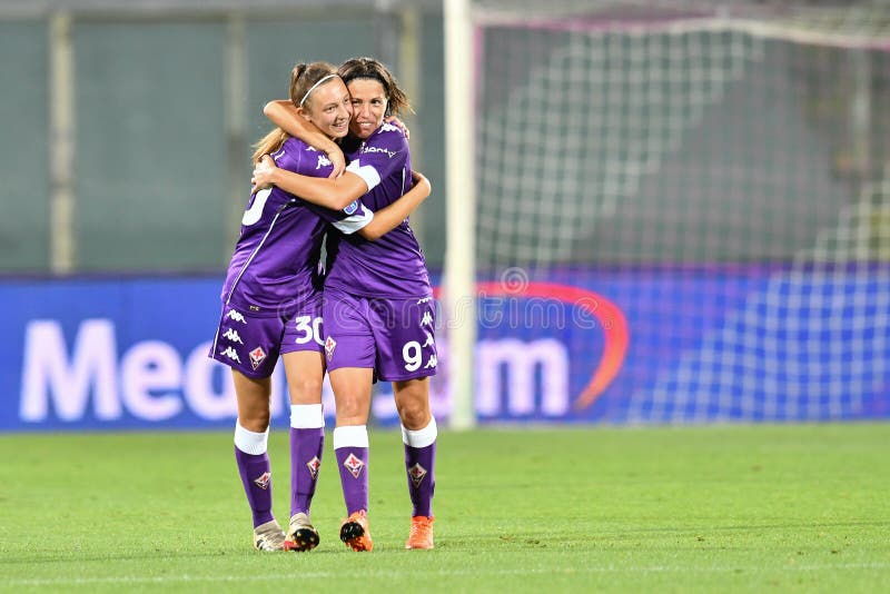 Acf Fiorentina Femminile Vs Ac Milan Imagem de Stock Editorial - Imagem de  grande, mulheres: 204041279