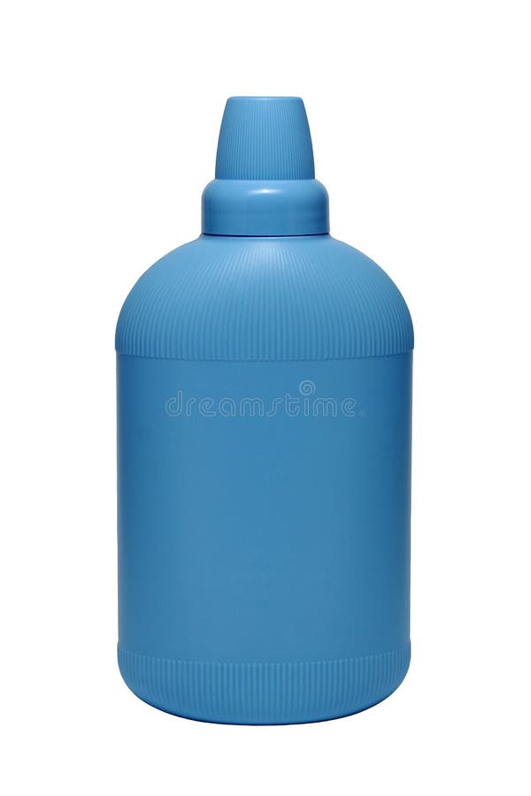 Acondicionador del suavizador en la botella plástica azul aislada en el fondo blanco Botella con el detergente para ropa líquido, foto de archivo libre de regalías Acondicionador del suavizador en la botella plástica azul aislada en el fondo blanco Botella con el detergente para ropa líquido, foto de archivo libre de regalías