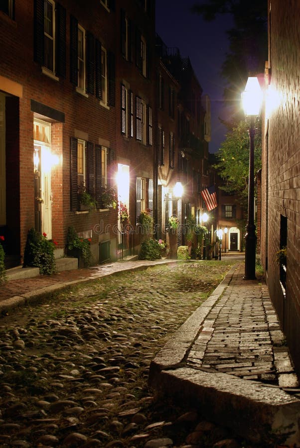 Acorn Street at night, in Beacon Hill, Boston, Massachusetts Stock Photo -  Alamy