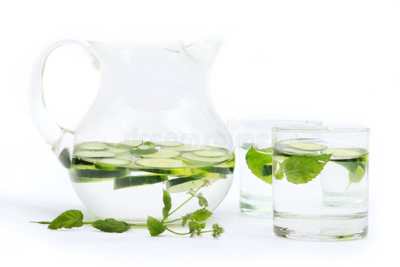 Acqua del cetriolo immagine stock Acqua del cetriolo immagine stock