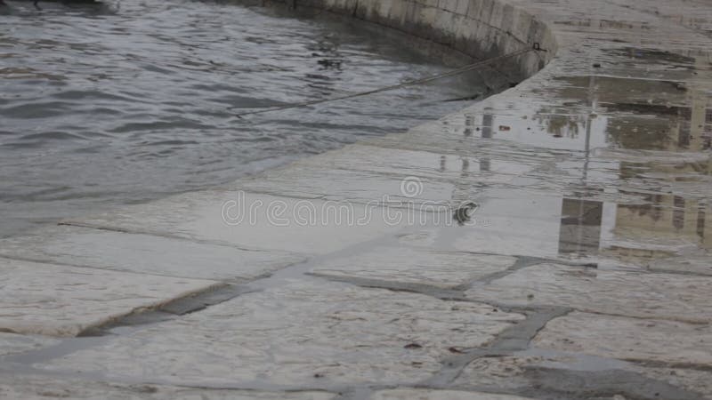 Acqua di mare in frantumazione