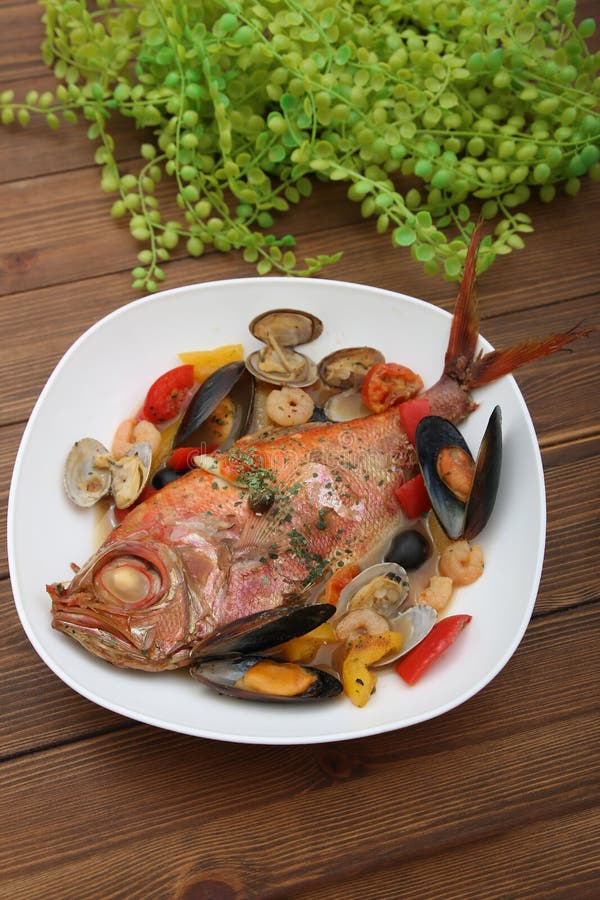 Golden Eye Snapper Simmered in Soy Sauce Stock Image - Image of dishes,  cooked: 168190075