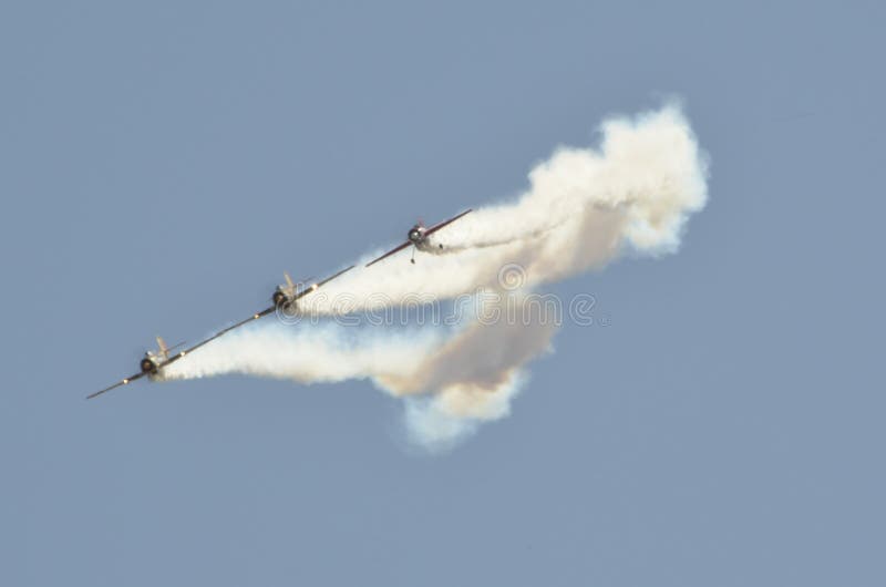 Acrobaties plates photographie stock Acrobaties plates photographie stock