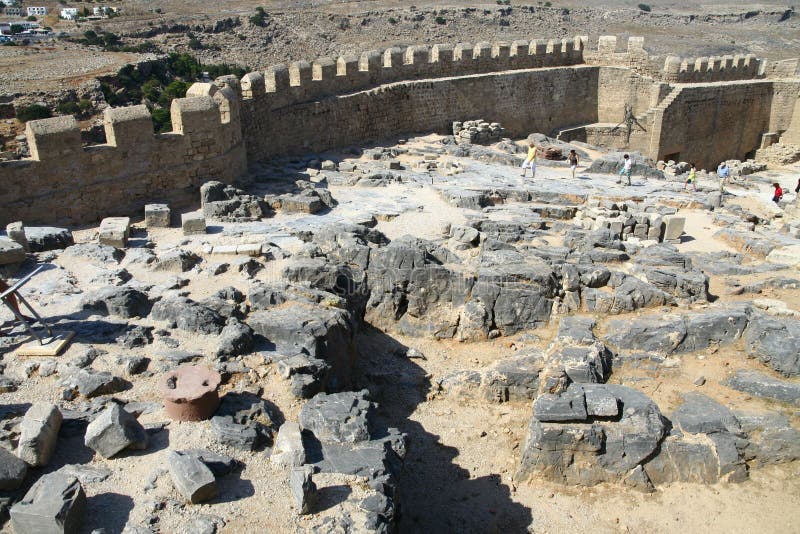 Acropoli nella città di Lindos in Rodi fotografie stock Acropoli nella città di Lindos in Rodi fotografie stock