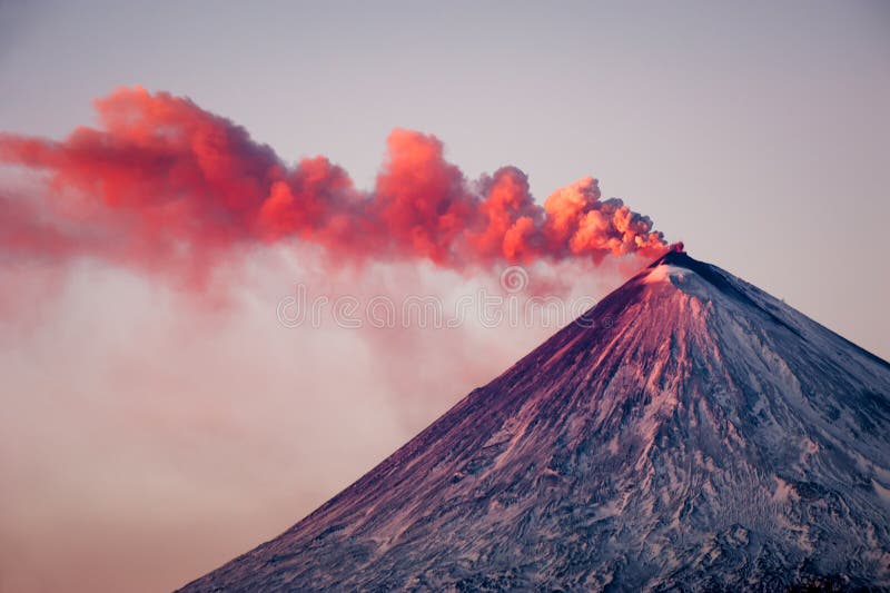 Active vulcano stock image. Image of outdoors, mountain - 36969243