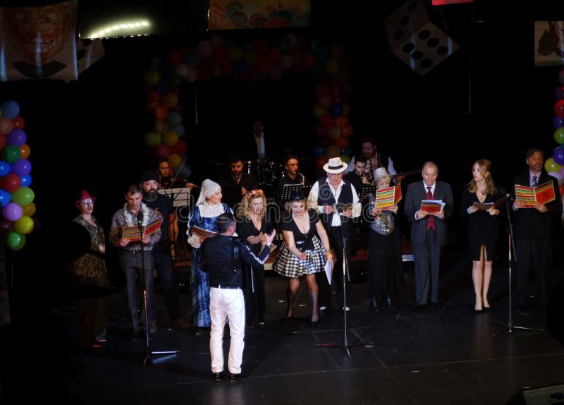 Actoren op het stadium van het Joodse Theater van de Staat royalty-vrije stock afbeelding Actoren op het stadium van het Joodse Theater van de Staat royalty-vrije stock afbeelding