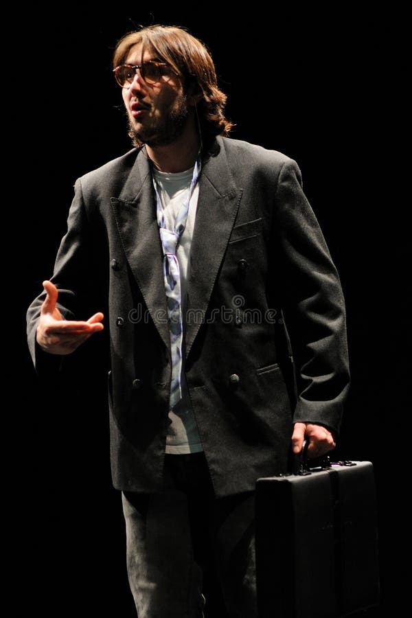 Actors of the Barcelona Theater Institute, Play in the Comedy ...