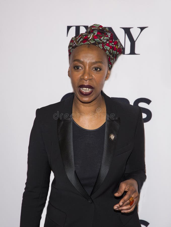 Noma Dumezweni