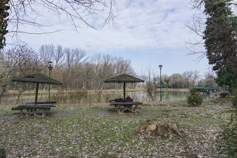 Ada Lake imagen de archivo. Imagen de hermoso, azul, cielo 95681151