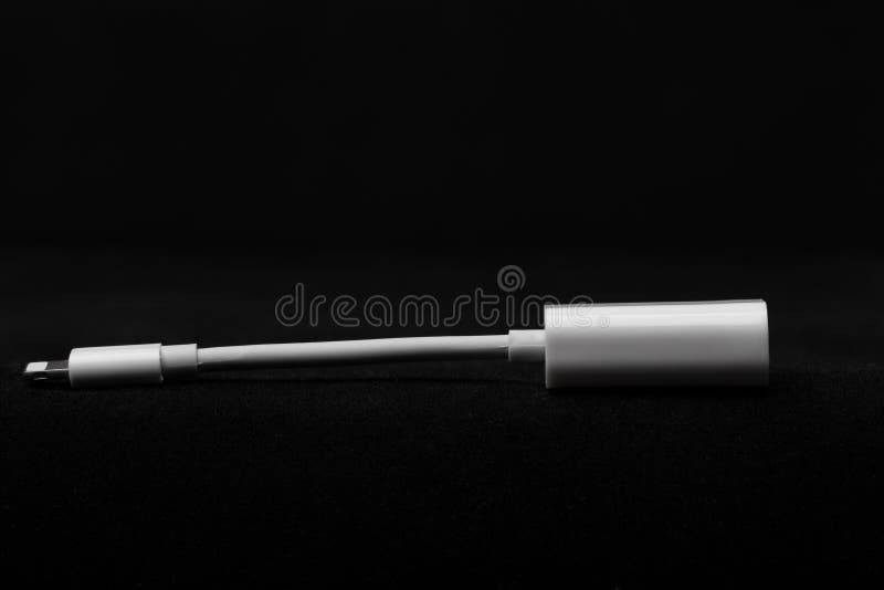 Adaptateur pour le téléphone portable photographie stock Adaptateur pour le téléphone portable photographie stock