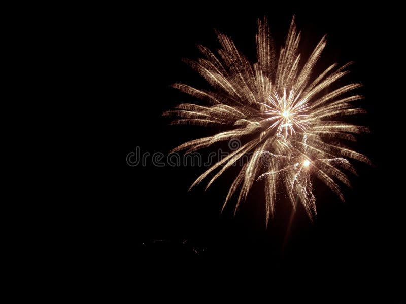 Adelante de los fuegos artificiales de julio fotografía de archivo Adelante de los fuegos artificiales de julio fotografía de archivo