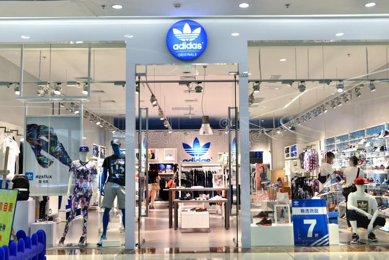 adidas clothing store