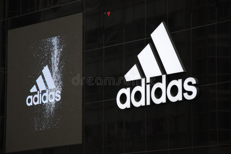 3 001 Adidas Logo Stock Fotos Freie Royalty Free Stock Fotos von Dreamstime