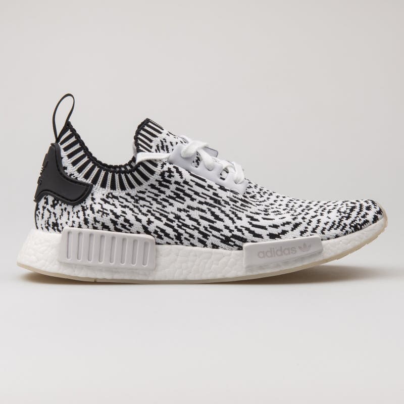 Ciudadano Horror Punto muerto Adidas Nmd R1 Pk Zapatillas Blancas Y Negras Foto editorial - Imagen de  cordones, cara: 178672211