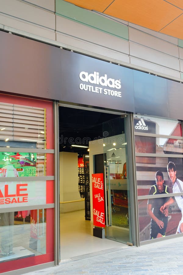 Adidas outlet store editorial photo. Image of business - 19447561