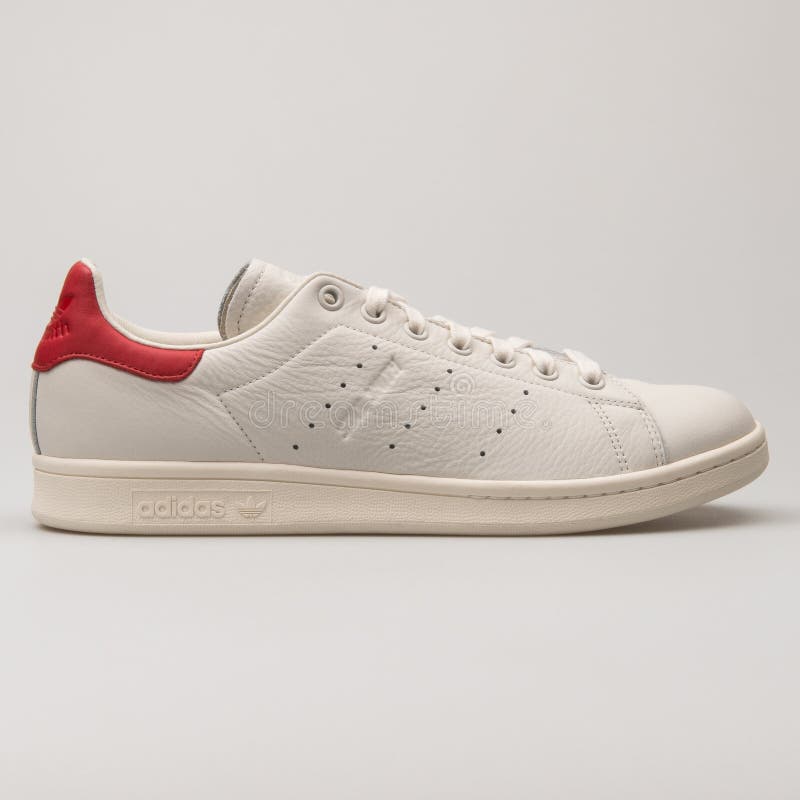 vagón Persuasión local Adidas Stan Smith Vintage White and Red Sneaker Editorial Photo - Image of  running, fashion: 182603476