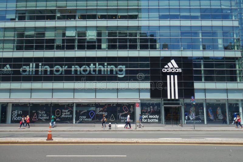 adidas en manhattan