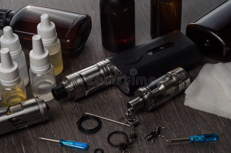 Adjustable Electronic Cigarette, Non Carcinogenic Alternative for