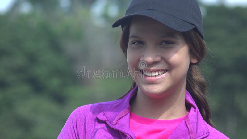 Ado femelle sportif ou fille sportive images libres de droits Ado femelle sportif ou fille sportive images libres de droits