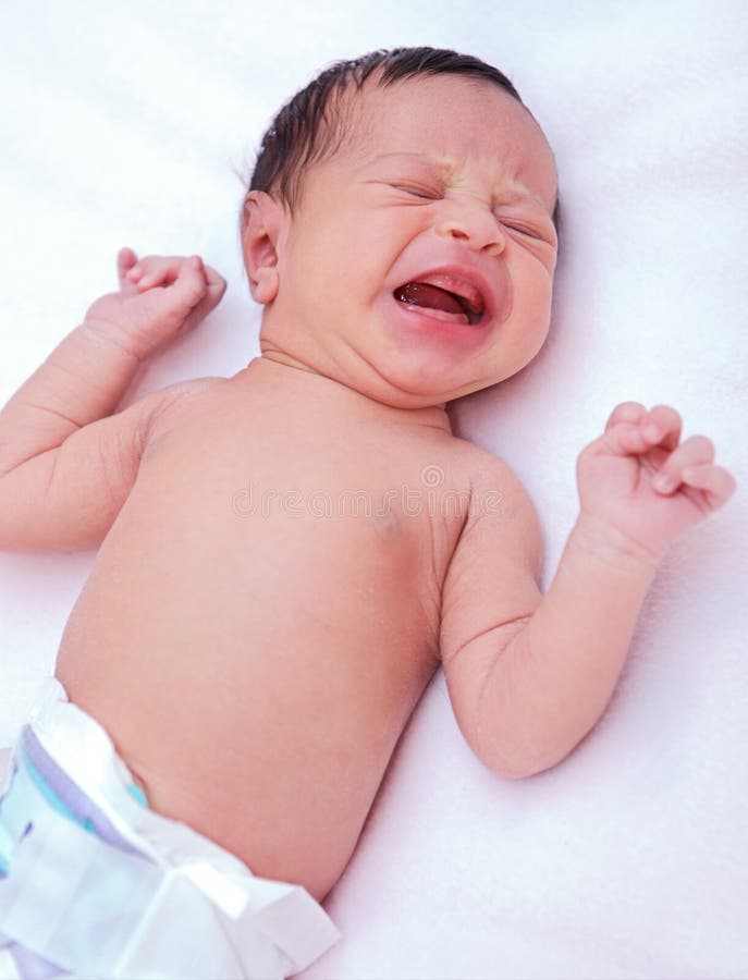 adorable baby born crying new στοκ εικόνες adorable baby born crying new στοκ εικόνες