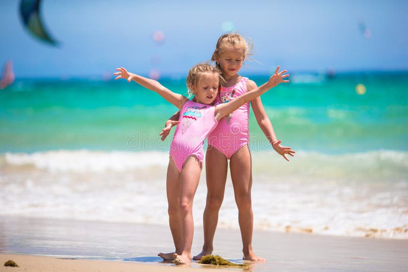 621 Adorable Little Girls Having Fun Beach Stock Photos - Free