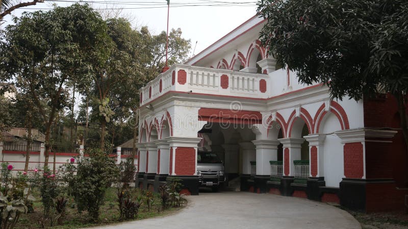 Aduanas hermoso de Rangpur de la opinión de parte delantera del edificio, Rangpur foto de archivo Aduanas hermoso de Rangpur de la opinión de parte delantera del edificio, Rangpur foto de archivo