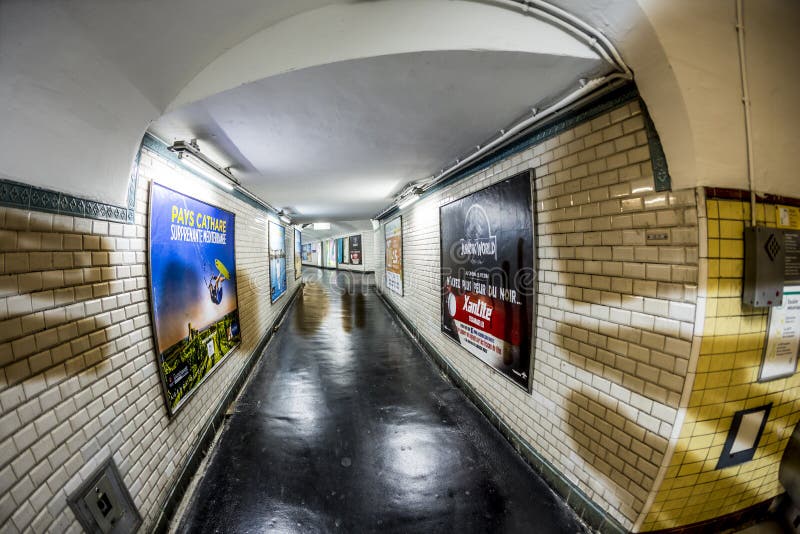 Paris subway station wall editorial photography. Image of ville - 83231552