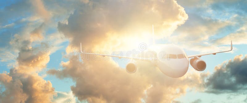 Aereo che vola sopra le nuvole davanti con fondo tramonto fotografie stock Aereo che vola sopra le nuvole davanti con fondo tramonto fotografie stock