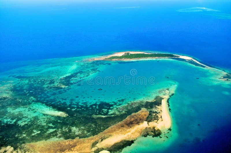 Letecké tanzánia, Dar es salaam v pobrežných vodách, v ostrovom a pevninou, zanzibar.