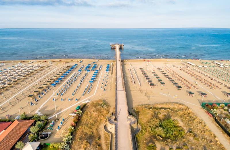 Marina Di Pietrasanta stock image. Image of tuscany, wideangle - 40401279