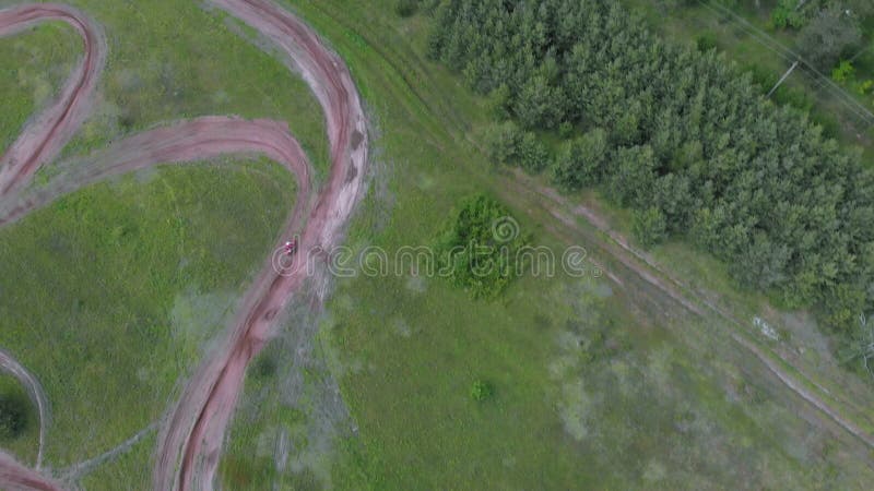 Pista de corrida de motocross em circuito de terra, vista aérea de drone.,  Banco de Video - Envato Elements