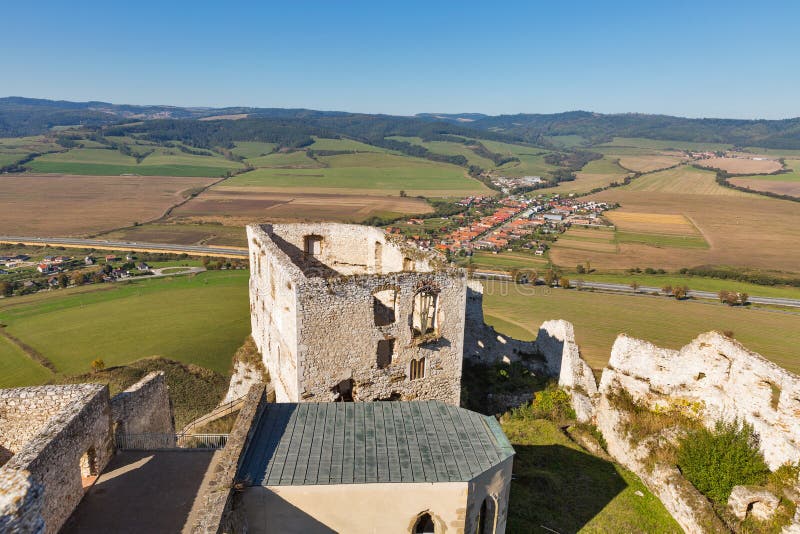 Letecký pohled ze Spišského hradu, Slovensko.