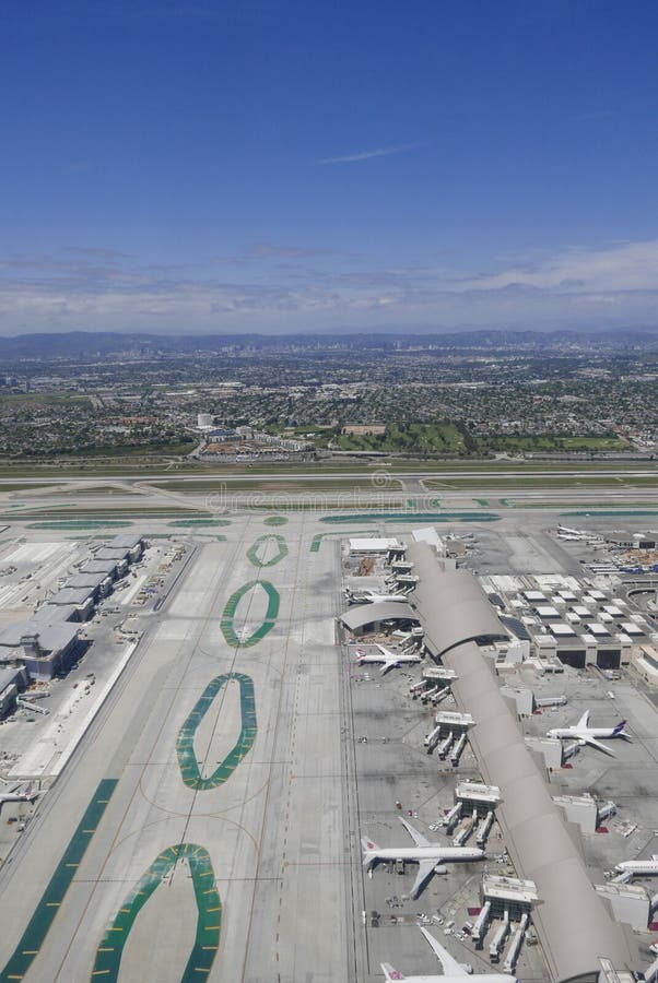 LAX Tom Bradley International Terminal Editorial Photography - Image of ...