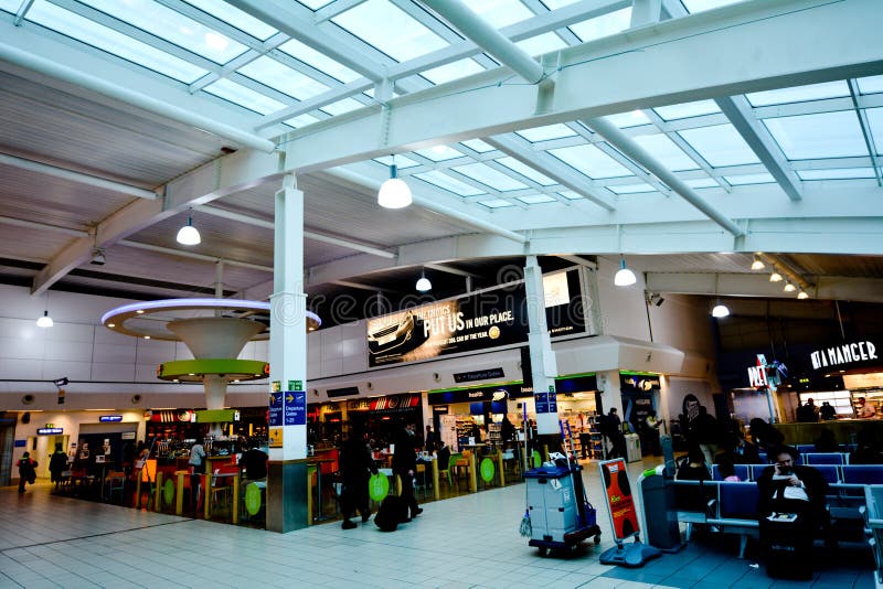 Aeroporto de Londres Luton imagem de stock royalty free Aeroporto de Londres Luton imagem de stock royalty free