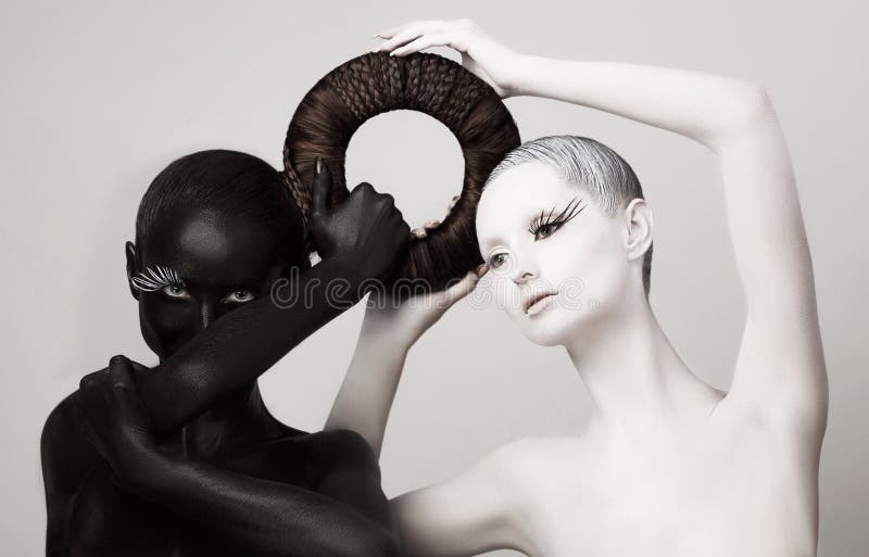 Affetto. Simbolo nero & bianco di Yang e di Yin. Tao. Icona asiatica fotografia stock libera da diritti Affetto. Simbolo nero & bianco di Yang e di Yin. Tao. Icona asiatica fotografia stock libera da diritti