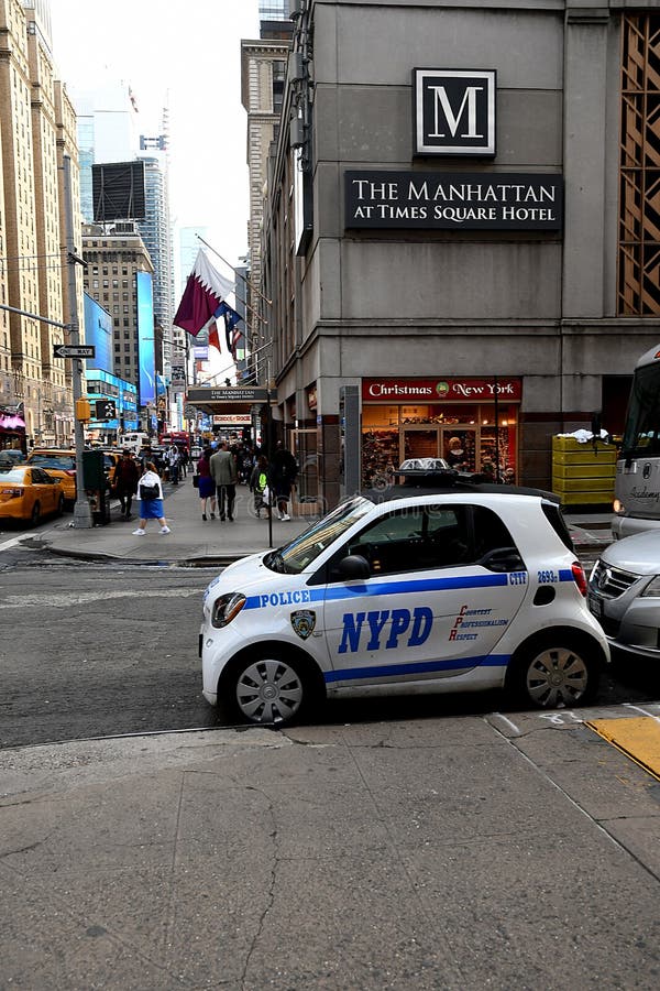 AFFÄRS- OCH DAGLIGT LIVTIMES SQUARE arkivfoto AFFÄRS- OCH DAGLIGT LIVTIMES SQUARE arkivfoto